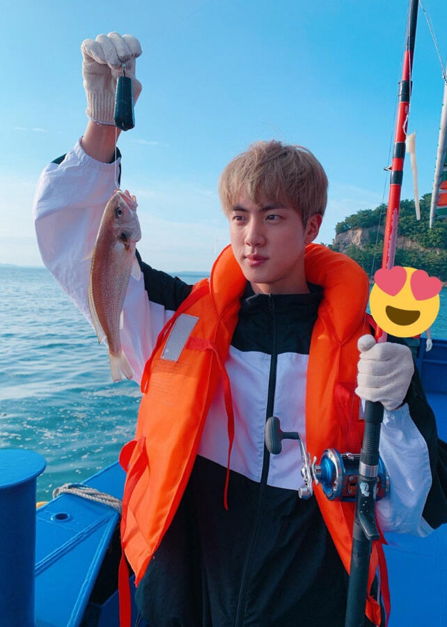 Otter (Jin of BTS) Otter (Jin of BTS)